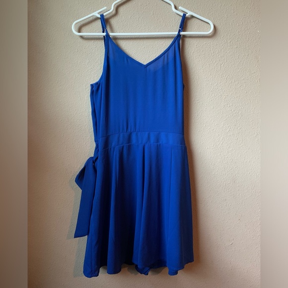Express romper. Lined. Size 2. - Picture 2 of 13